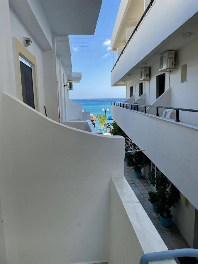 Giant Woman Apartment Tsoutsouros (Crete)